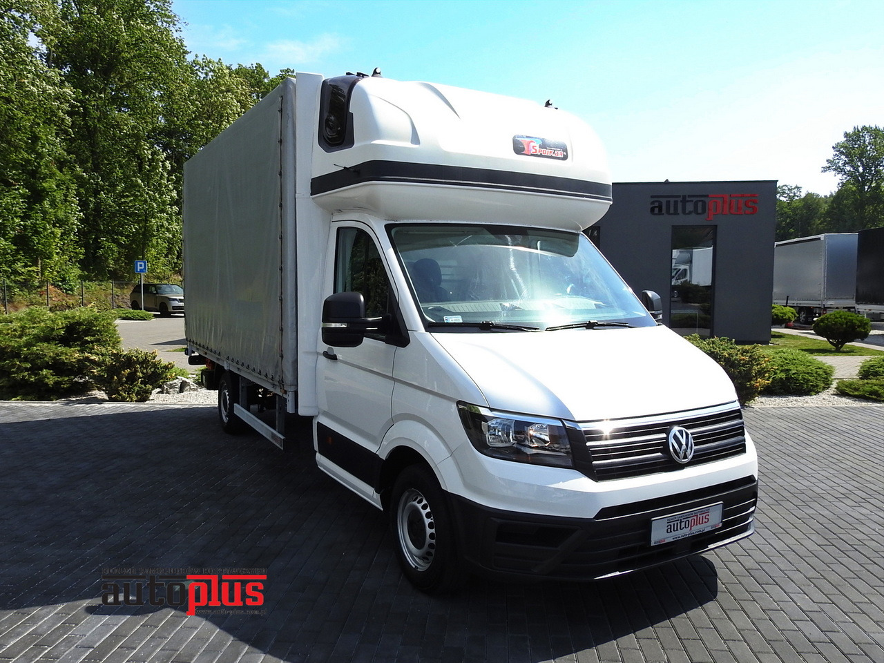 VOLKSWAGEN CRAFTER TARPAULIN LIFT 8 PALLETS WEBASTO CRUISE CONTROL 180HP - Planen Transporter: das Bild 1 VOLKSWAGEN CRAFTER TARPAULIN LIFT 8 PALLETS WEBASTO CRUISE CONTROL 180HP - Planen Transporter: das Bild 1