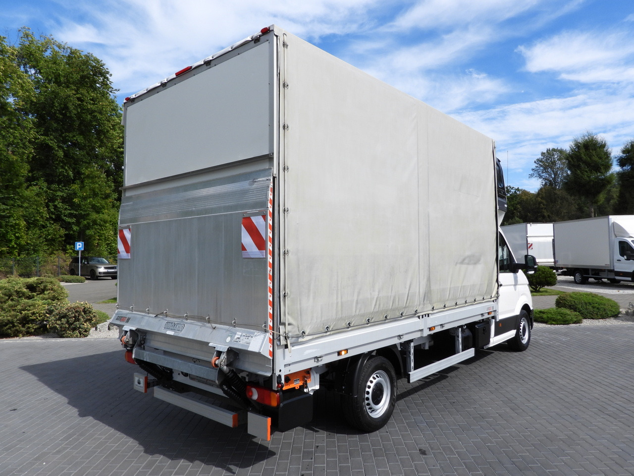 VOLKSWAGEN CRAFTER TARPAULIN LIFT 8 PALLETS WEBASTO CRUISE CONTROL LED LIGHTS AIR CONDITIONING 180HP - Planen Transporter: das Bild 3 VOLKSWAGEN CRAFTER TARPAULIN LIFT 8 PALLETS WEBASTO CRUISE CONTROL LED LIGHTS AIR CONDITIONING 180HP - Planen Transporter: das Bild 3