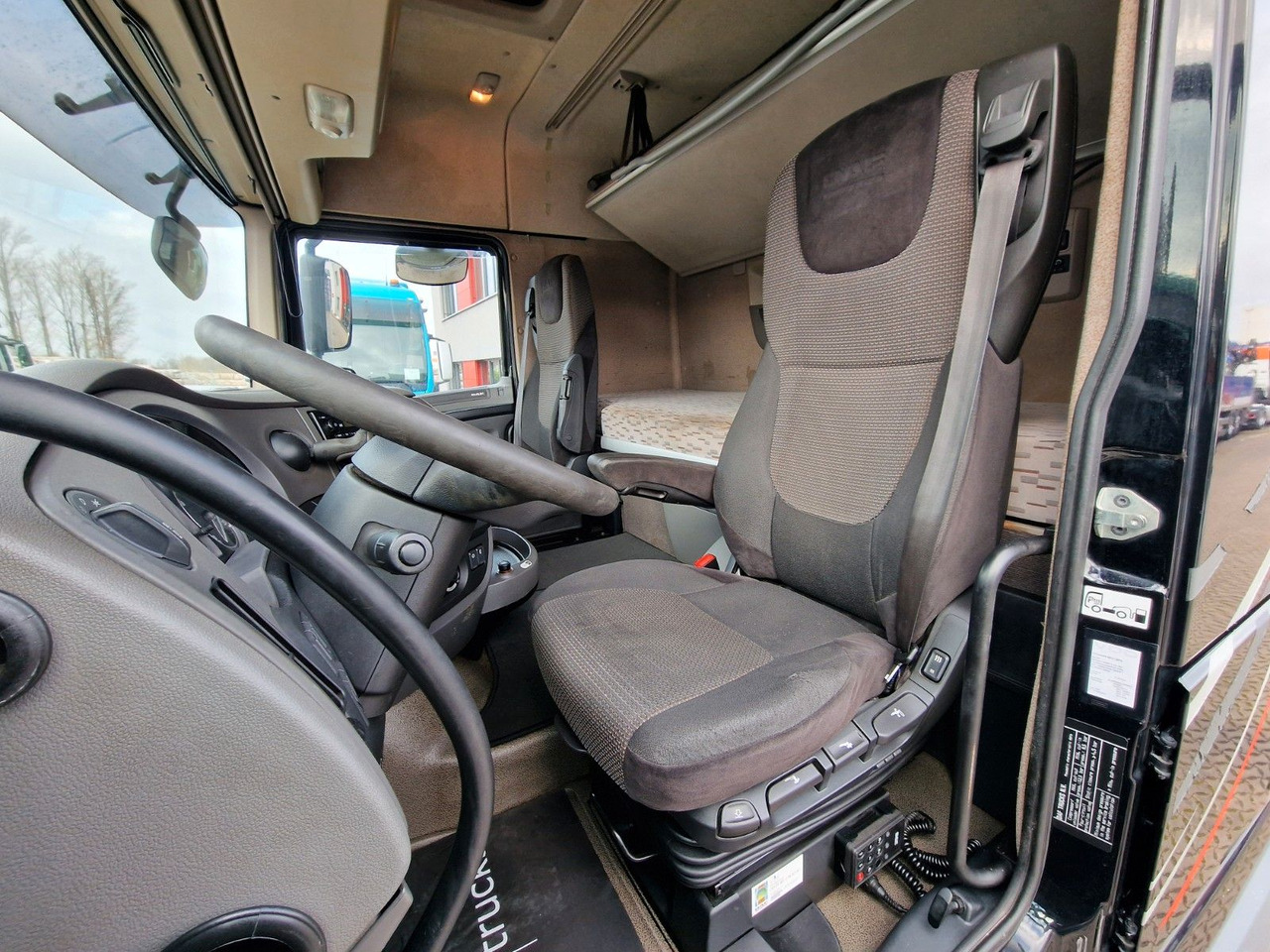 Plane LKW DAF XF 460 FAR / ZF Intarder / Durchladezug: das Bild 14
