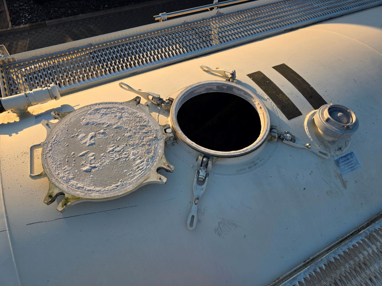 Siloauflieger Feldbinder EUT 40.3/7645/A/2 / 1 Kammer: das Bild 13 Siloauflieger Feldbinder EUT 40.3/7645/A/2 / 1 Kammer: das Bild 13