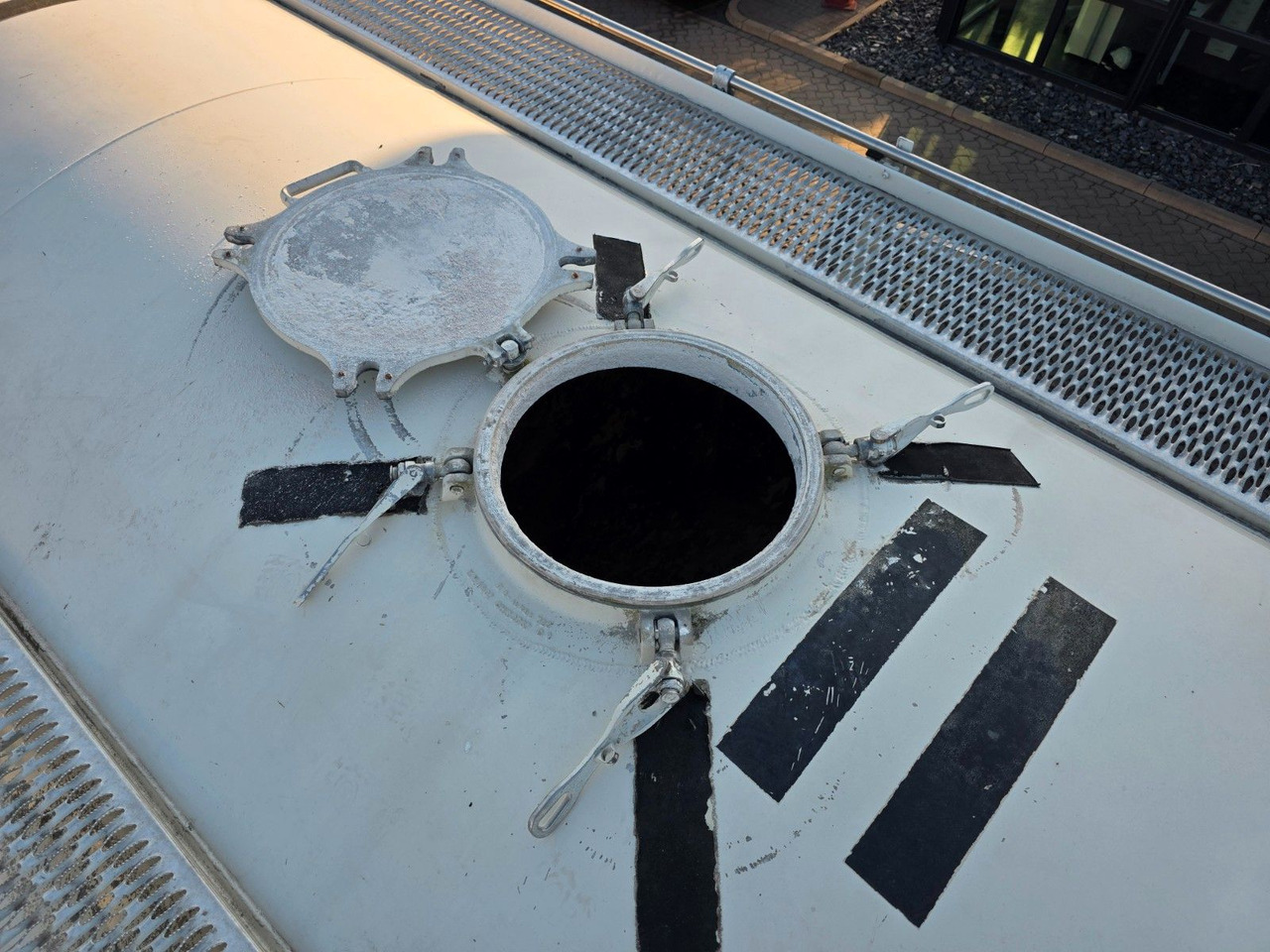 Siloauflieger Feldbinder EUT 40.3/7645/A/2 / 1 Kammer: das Bild 12 Siloauflieger Feldbinder EUT 40.3/7645/A/2 / 1 Kammer: das Bild 12