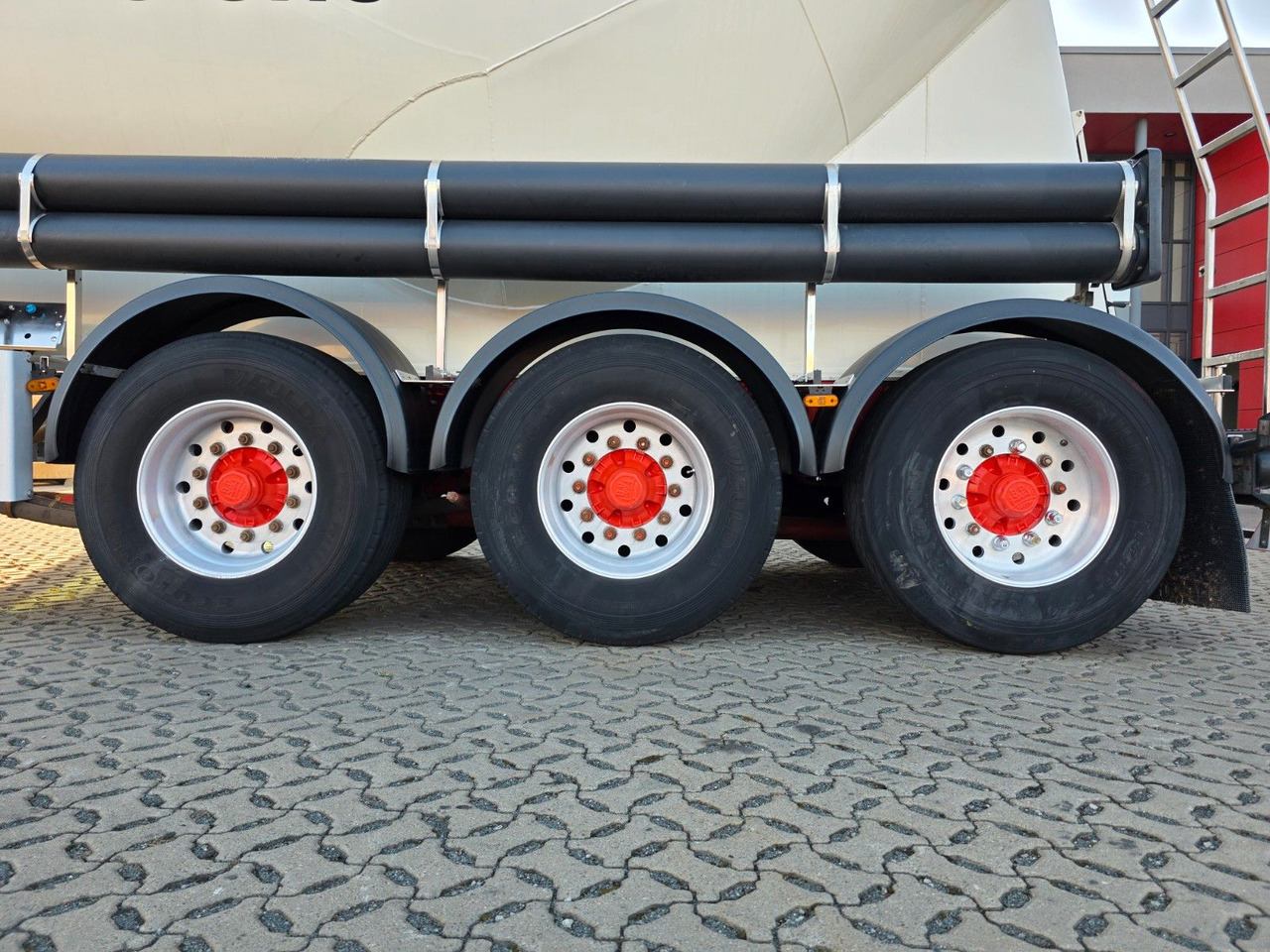 Siloauflieger Feldbinder EUT 40.3/7645/A/2 / 1 Kammer: das Bild 23 Siloauflieger Feldbinder EUT 40.3/7645/A/2 / 1 Kammer: das Bild 23