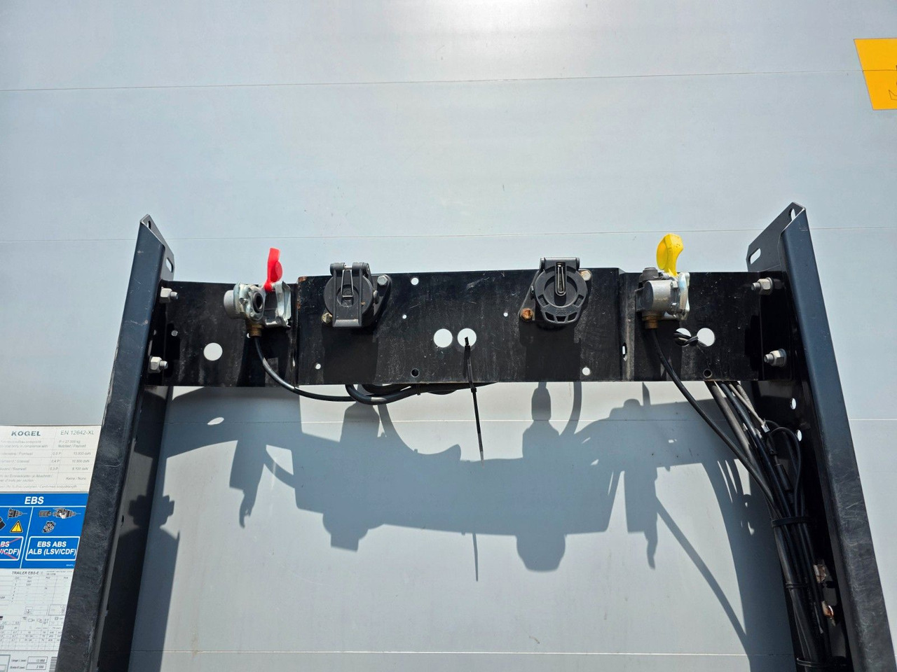 Planenauflieger Kögel S24 -1 / Long Trailer 14,90m / Hubdach / Mega: das Bild 18