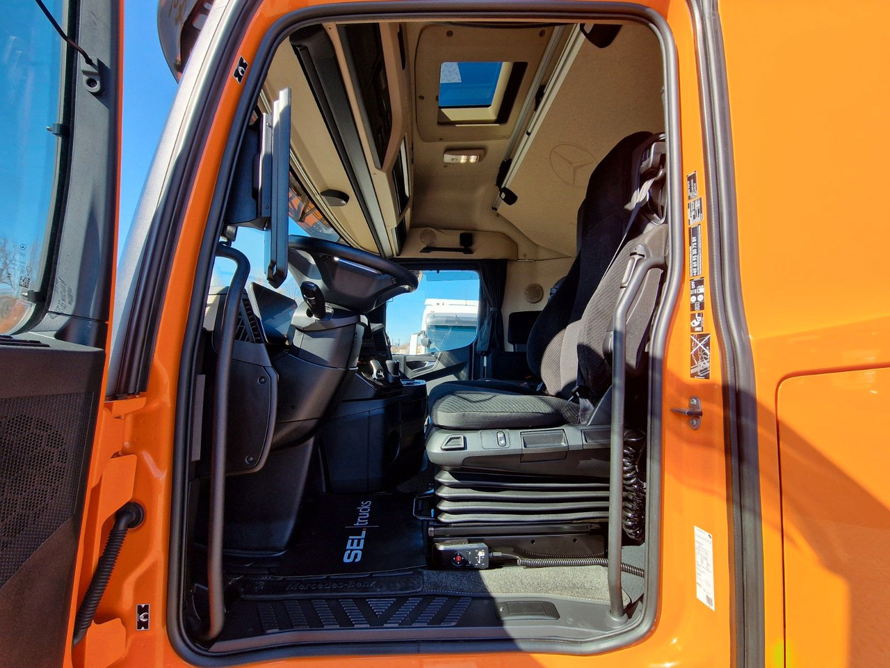 Plane LKW Mercedes-Benz Actros 2548 / Retarder / Euro 6E / Aluklappen: das Bild 13
