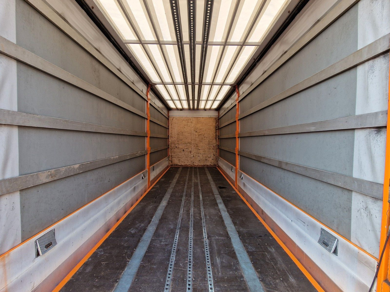 Plane LKW Mercedes-Benz Actros 2548 / Retarder / Euro 6E / Aluklappen: das Bild 28 Plane LKW Mercedes-Benz Actros 2548 / Retarder / Euro 6E / Aluklappen: das Bild 28