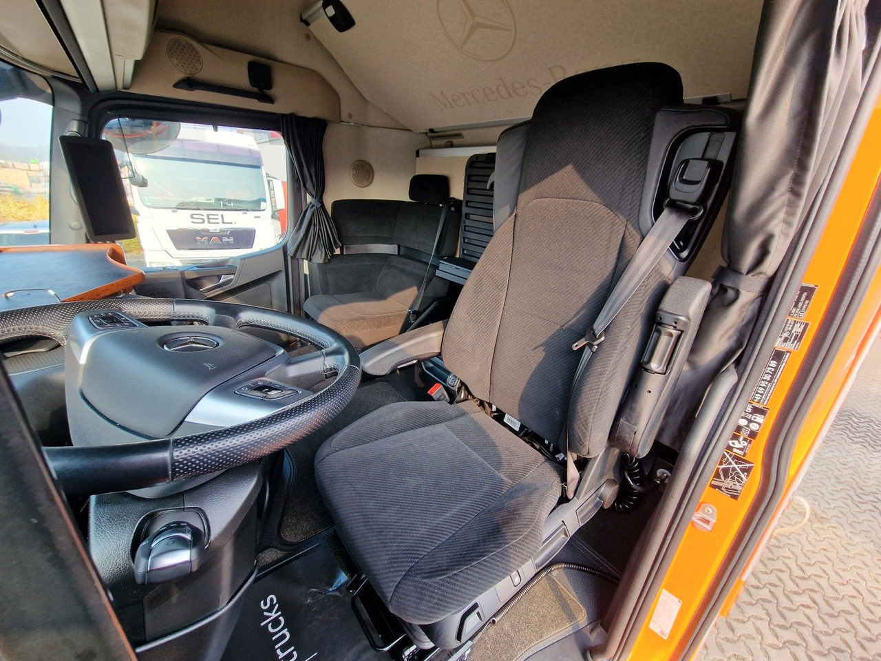 Plane LKW Mercedes-Benz Actros 2548 / Retarder / Euro 6E / Aluklappen: das Bild 16 Plane LKW Mercedes-Benz Actros 2548 / Retarder / Euro 6E / Aluklappen: das Bild 16