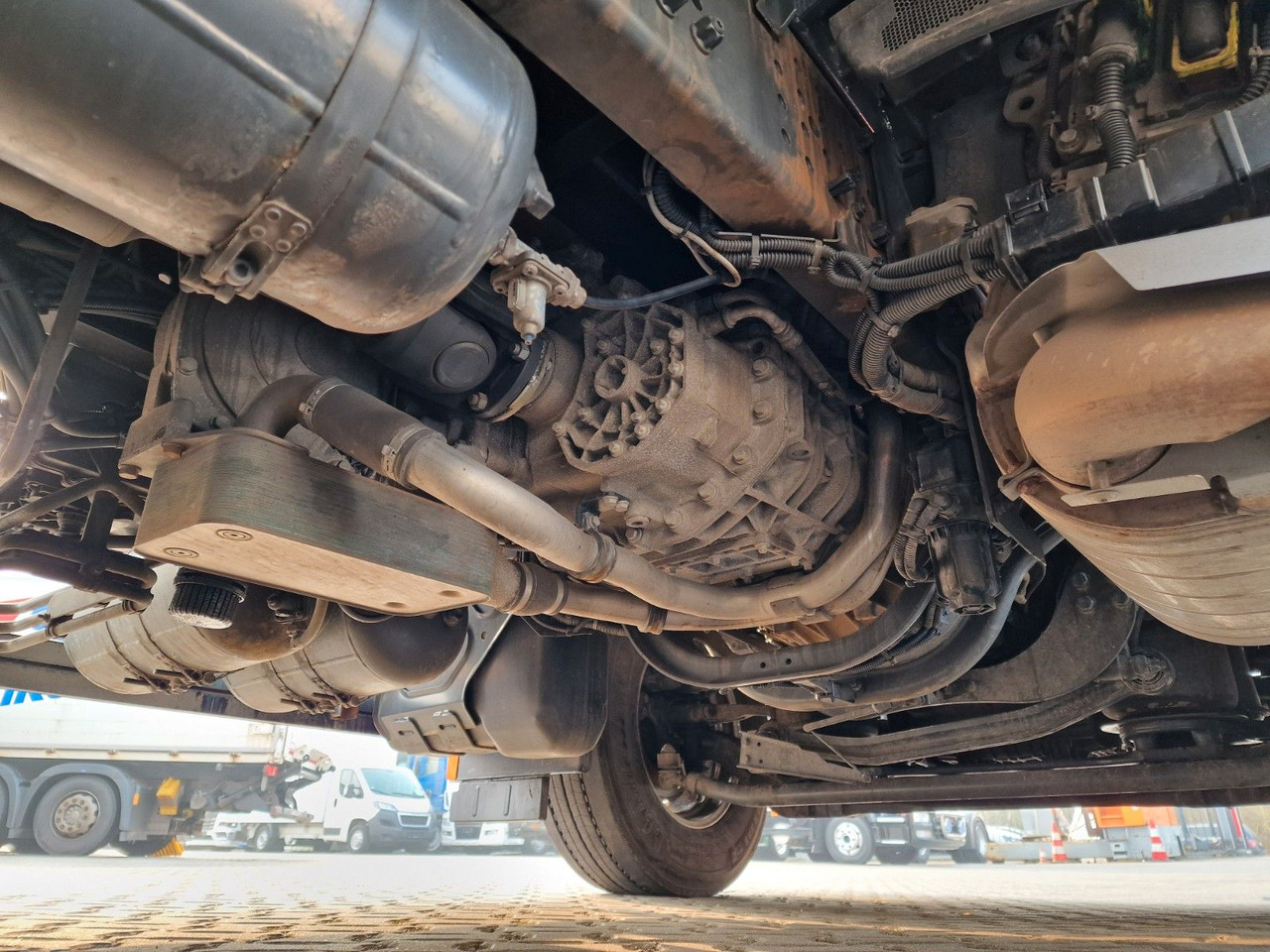 Plane LKW Mercedes-Benz Actros 2548 / Retarder / Euro 6E / Aluklappen: das Bild 12 Plane LKW Mercedes-Benz Actros 2548 / Retarder / Euro 6E / Aluklappen: das Bild 12