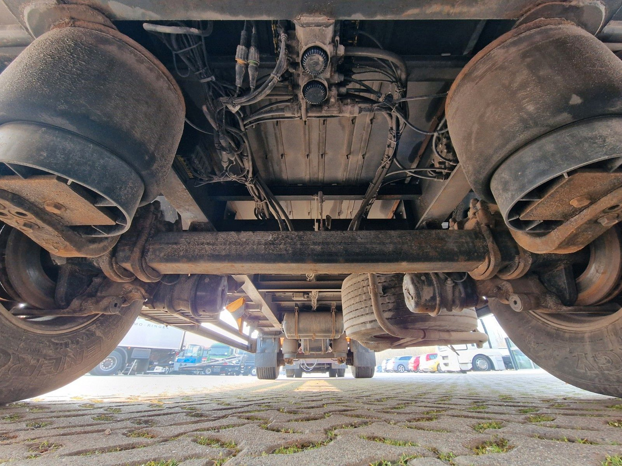 Plane LKW Mercedes-Benz Actros 2548 / Retarder / Euro 6E / Aluklappen: das Bild 30 Plane LKW Mercedes-Benz Actros 2548 / Retarder / Euro 6E / Aluklappen: das Bild 30