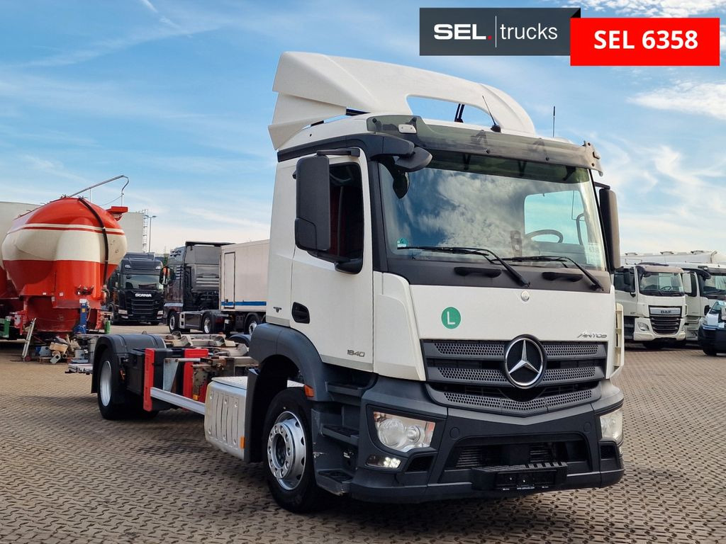 Mercedes-Benz Antos 1840 / Ladebordwand / Retarder Mercedes-Benz Antos 1840 / Ladebordwand / Retarder - Containerwagen/ Wechselfahrgestell LKW: das Bild 3 Mercedes-Benz Antos 1840 / Ladebordwand / Retarder Mercedes-Benz Antos 1840 / Ladebordwand / Retarder - Containerwagen/ Wechselfahrgestell LKW: das Bild 3