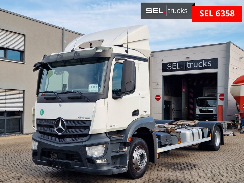 Mercedes-Benz Antos 1840 / Ladebordwand / Retarder Mercedes-Benz Antos 1840 / Ladebordwand / Retarder - Containerwagen/ Wechselfahrgestell LKW: das Bild 1 Mercedes-Benz Antos 1840 / Ladebordwand / Retarder Mercedes-Benz Antos 1840 / Ladebordwand / Retarder - Containerwagen/ Wechselfahrgestell LKW: das Bild 1