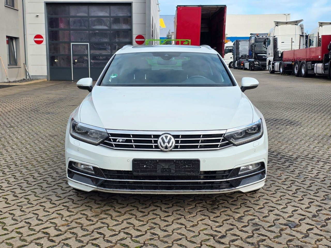 Volkswagen Passat Variant Highline BMT/Start-Stopp - Kombi: das Bild 2 Volkswagen Passat Variant Highline BMT/Start-Stopp - Kombi: das Bild 2