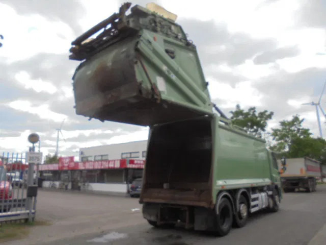 DAF CF 250 6X2 - Müllwagen: das Bild 4 DAF CF 250 6X2 - Müllwagen: das Bild 4