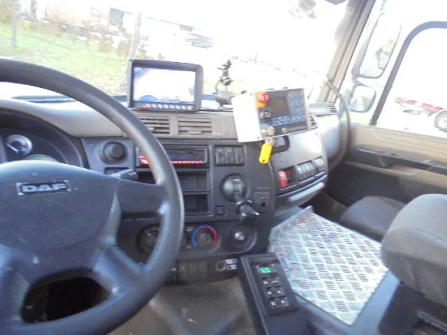 Müllwagen DAF CF 250: das Bild 12 Müllwagen DAF CF 250: das Bild 12