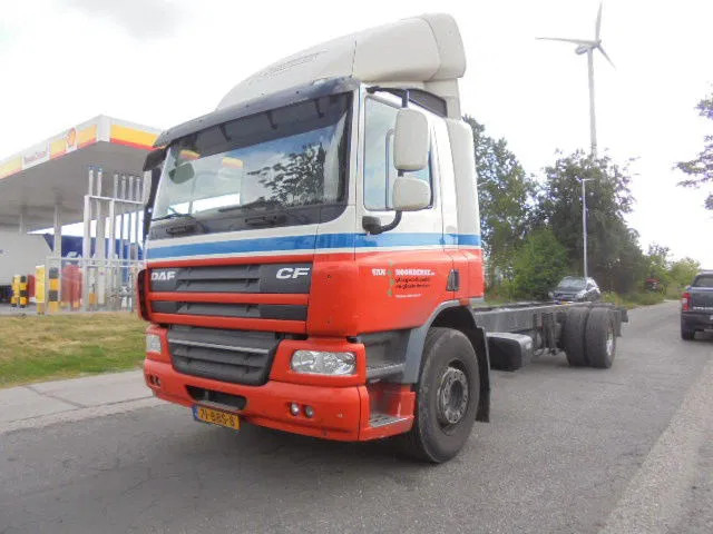 DAF CF 250 NL TRUCK - Fahrgestell LKW: das Bild 1 DAF CF 250 NL TRUCK - Fahrgestell LKW: das Bild 1