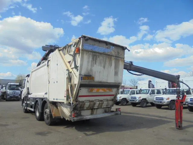 Müllwagen DAF FAN CF75-250 6X2: das Bild 6