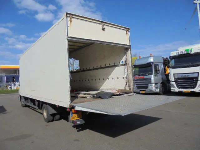 DAF LF 220 - Koffer LKW: das Bild 4 DAF LF 220 - Koffer LKW: das Bild 4