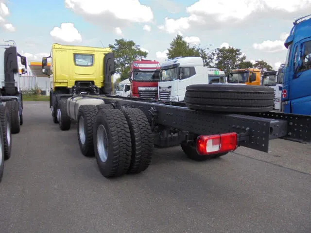 DAF XD 450 F 8X4 NIEUW MET FABRIEKS GARANTIE - Fahrgestell LKW: das Bild 4 DAF XD 450 F 8X4 NIEUW MET FABRIEKS GARANTIE - Fahrgestell LKW: das Bild 4