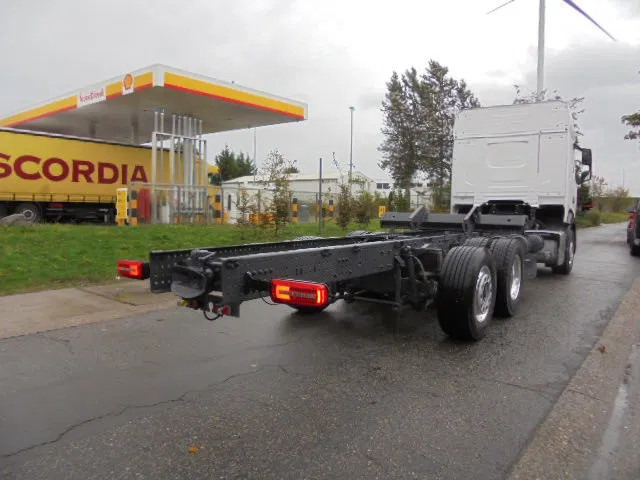DAF XF 480 6X2 MET FABRIEKS GARANTIE - Fahrgestell LKW: das Bild 5 DAF XF 480 6X2 MET FABRIEKS GARANTIE - Fahrgestell LKW: das Bild 5