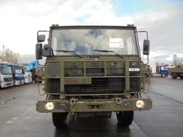 DAF YAD 4442 NT 4X4 - Plane LKW: das Bild 2 DAF YAD 4442 NT 4X4 - Plane LKW: das Bild 2