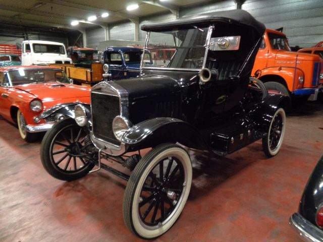Ford T T RUNABOUT - PKW: das Bild 1 Ford T T RUNABOUT - PKW: das Bild 1