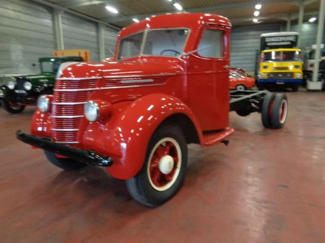 International D 30 4 TONNER - Fahrgestell LKW: das Bild 1 International D 30 4 TONNER - Fahrgestell LKW: das Bild 1