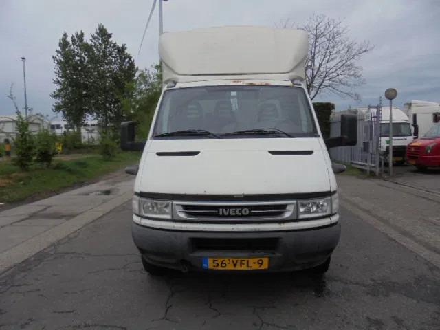 Iveco Daily 40 C14 HPI TREKKER OPLEGGER - Koffer Transporter, Transporter mit Doppelkabine: das Bild 2 Iveco Daily 40 C14 HPI TREKKER OPLEGGER - Koffer Transporter, Transporter mit Doppelkabine: das Bild 2
