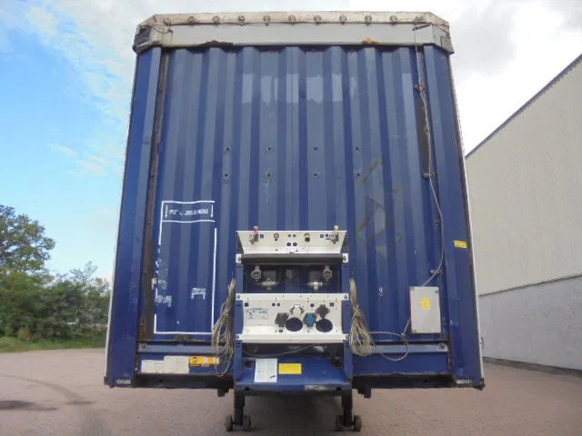 Krone SD NL KENTEKEN BPW TROMMEL ASSEN 35 IN STOCK - Planenauflieger: das Bild 2 Krone SD NL KENTEKEN BPW TROMMEL ASSEN 35 IN STOCK - Planenauflieger: das Bild 2