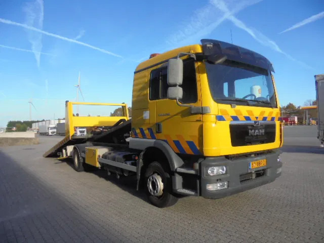 MAN TGM 12.250 NL TRUCK - Autotransporter LKW: das Bild 3 MAN TGM 12.250 NL TRUCK - Autotransporter LKW: das Bild 3