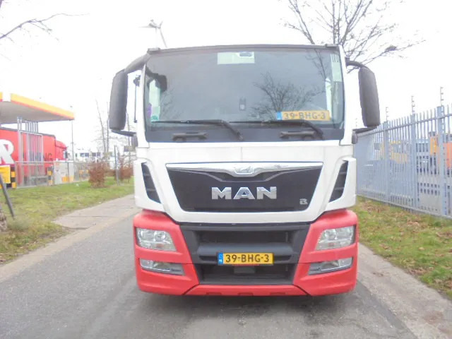MAN TGS 23.400 LL.U 6X2 - Autotransporter LKW: das Bild 2 MAN TGS 23.400 LL.U 6X2 - Autotransporter LKW: das Bild 2
