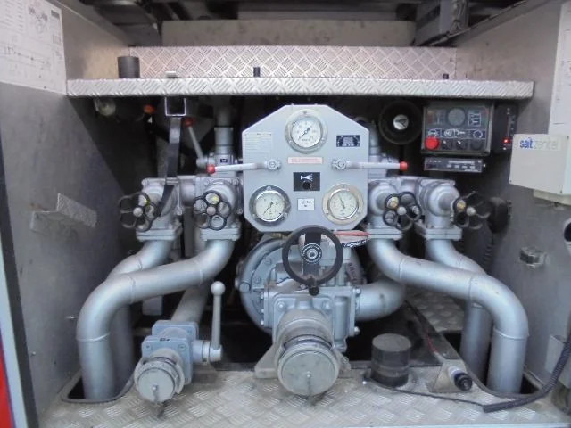 Mercedes-Benz 1124 F - Leasing Mercedes-Benz 1124 F: das Bild 8