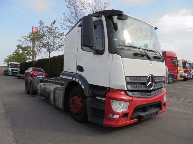 Mercedes-Benz Actros 2336 LL 6X2 EUR 6 - Autotransporter LKW: das Bild 3 Mercedes-Benz Actros 2336 LL 6X2 EUR 6 - Autotransporter LKW: das Bild 3