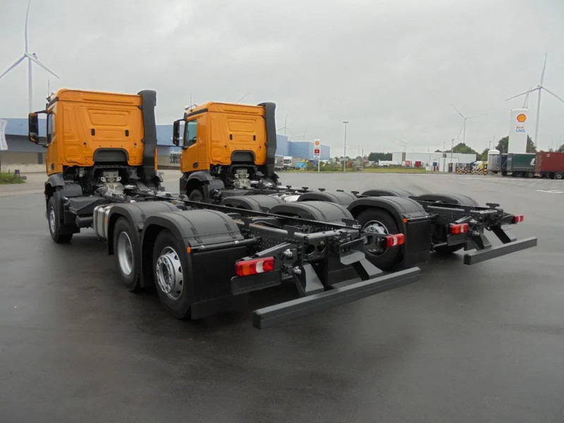 Mercedes-Benz Arocs AROCS 2848 6X2 - Fahrgestell LKW: das Bild 5 Mercedes-Benz Arocs AROCS 2848 6X2 - Fahrgestell LKW: das Bild 5