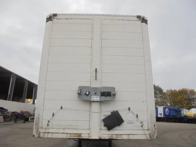 Renders ROC 12-27N X-STEERING - Planenauflieger: das Bild 2 Renders ROC 12-27N X-STEERING - Planenauflieger: das Bild 2