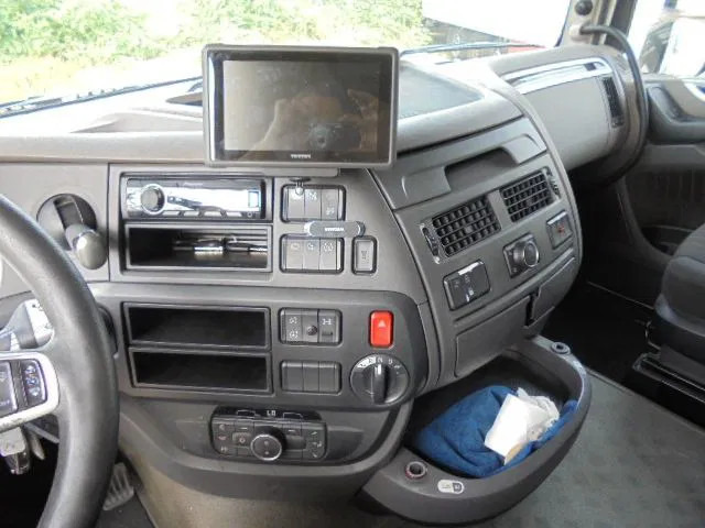 Sattelzugmaschine DAF XF 430: das Bild 9