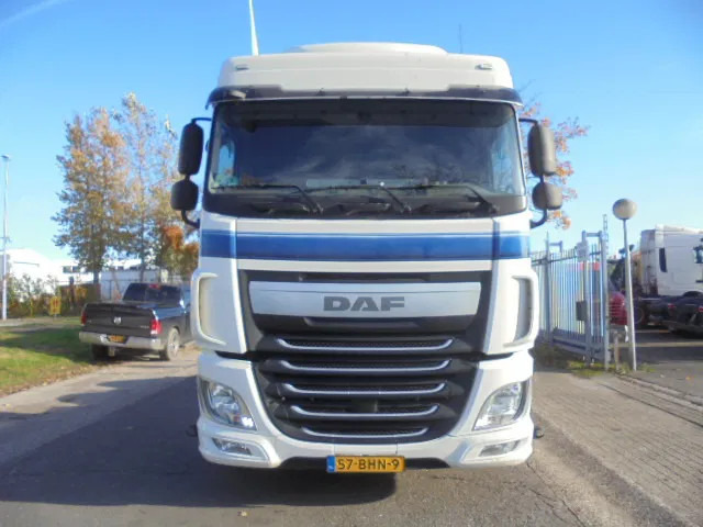 DAF XF 440 6X2 + HYDROSET TUV 10-2026 - Sattelzugmaschine: das Bild 2 DAF XF 440 6X2 + HYDROSET TUV 10-2026 - Sattelzugmaschine: das Bild 2