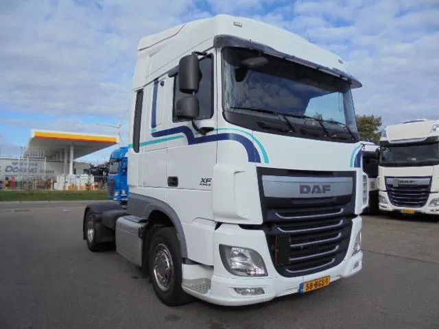 DAF XF 440 - Sattelzugmaschine: das Bild 3 DAF XF 440 - Sattelzugmaschine: das Bild 3