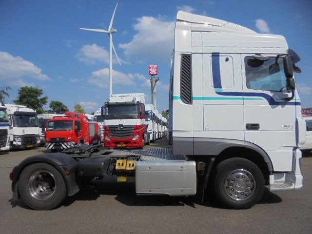 DAF XF 440 - Sattelzugmaschine: das Bild 4 DAF XF 440 - Sattelzugmaschine: das Bild 4