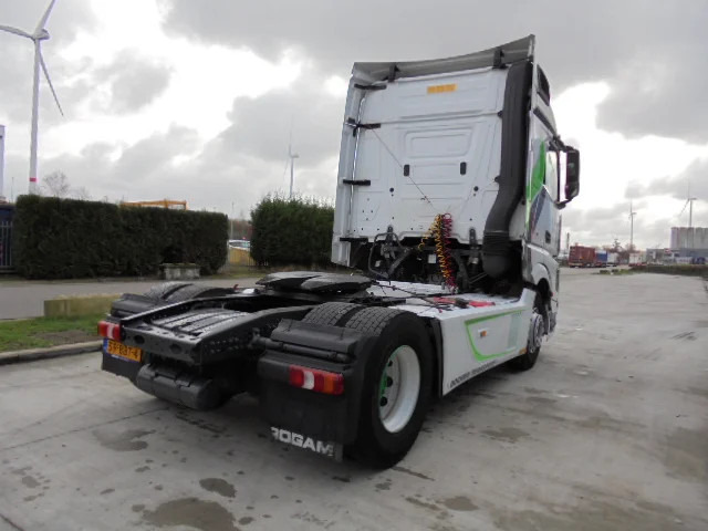 Mercedes-Benz Actros 1842 LS EUR6 - Sattelzugmaschine: das Bild 4 Mercedes-Benz Actros 1842 LS EUR6 - Sattelzugmaschine: das Bild 4