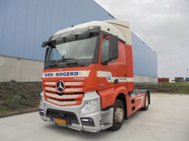 Mercedes-Benz Actros 1942 LS - Sattelzugmaschine: das Bild 1 Mercedes-Benz Actros 1942 LS - Sattelzugmaschine: das Bild 1