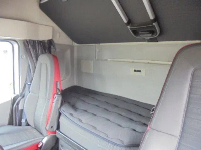 Sattelzugmaschine Volvo FH 420 6X2 NL TRUCK: das Bild 9