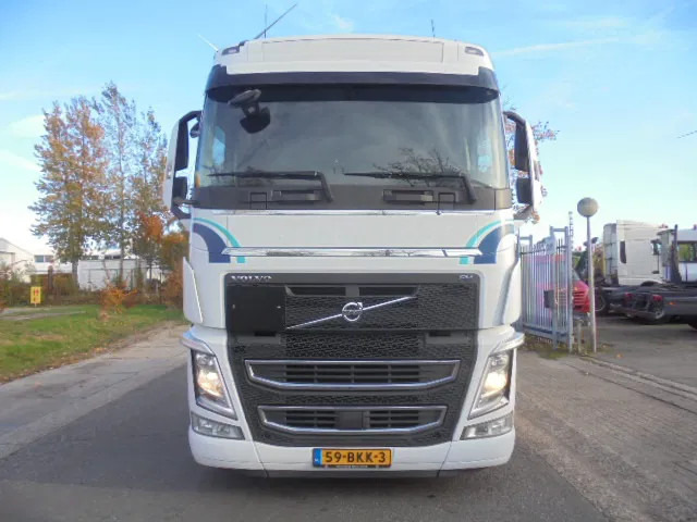 Volvo FH 460 6X2 NL TRUCK APK 02/26 - Sattelzugmaschine: das Bild 2 Volvo FH 460 6X2 NL TRUCK APK 02/26 - Sattelzugmaschine: das Bild 2