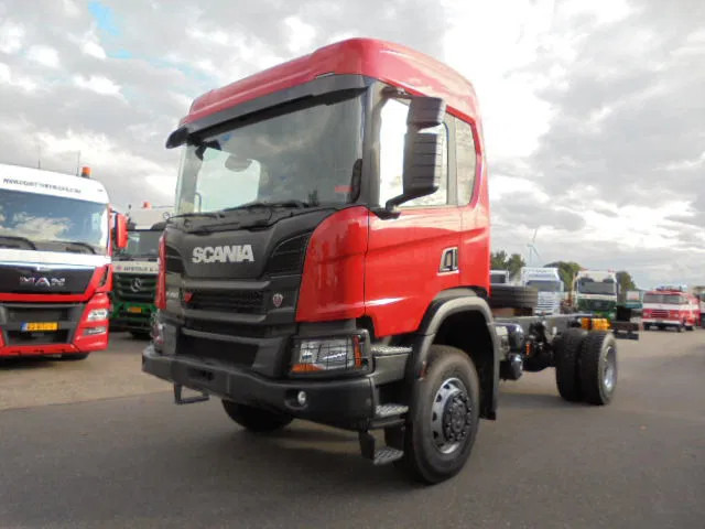Scania P450 XT 4X4 NIEUW - DEMO - Fahrgestell LKW: das Bild 1 Scania P450 XT 4X4 NIEUW - DEMO - Fahrgestell LKW: das Bild 1