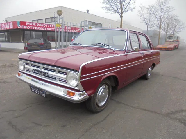 Vauxhall VX 4.90 - Limousine: das Bild 1 Vauxhall VX 4.90 - Limousine: das Bild 1