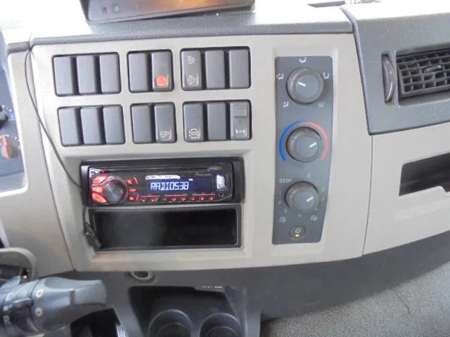 Isotherm LKW Volvo FE 250 CHEREAU NL TRUCK: das Bild 13