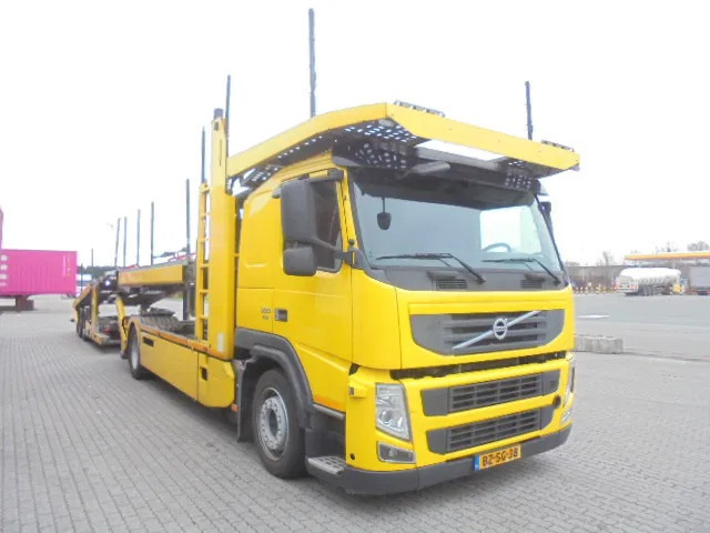 Volvo FM 330 KASSBOHRER - Autotransporter LKW: das Bild 2 Volvo FM 330 KASSBOHRER - Autotransporter LKW: das Bild 2
