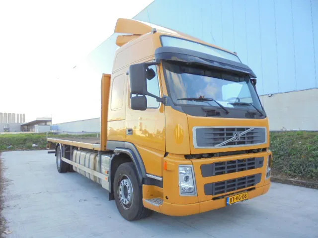 Volvo FM FM 300 LOW KM - Koffer LKW: das Bild 3 Volvo FM FM 300 LOW KM - Koffer LKW: das Bild 3