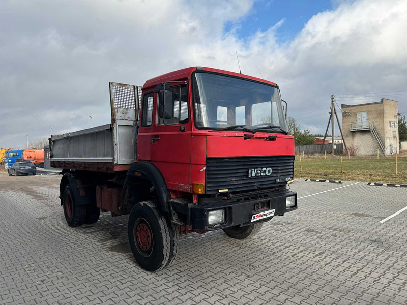 Iveco Magirus 190-32, 4x4, V10 - Kipper: das Bild 2 Iveco Magirus 190-32, 4x4, V10 - Kipper: das Bild 2