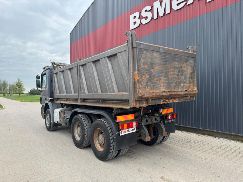 Mercedes-Benz Actros 3341 - Kipper: das Bild 5 Mercedes-Benz Actros 3341 - Kipper: das Bild 5