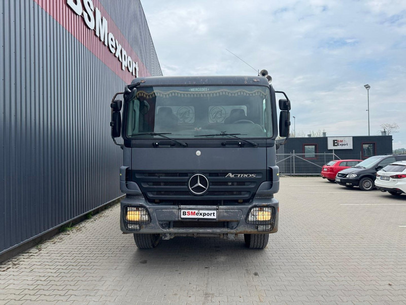 Mercedes-Benz Actros 3341 - Kipper: das Bild 2 Mercedes-Benz Actros 3341 - Kipper: das Bild 2