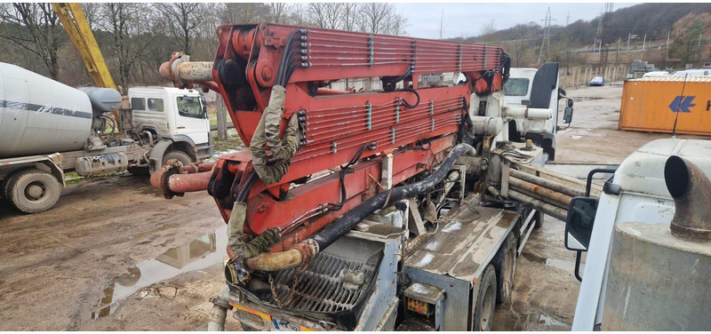 Renault Kerax 420 + COIME PDF 33.5 E - Betonpumpe: das Bild 5 Renault Kerax 420 + COIME PDF 33.5 E - Betonpumpe: das Bild 5
